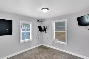 2013 Birdell St, Fort Worth, TX 76105 - Photo 20