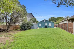 2013 Birdell St, Fort Worth, TX 76105 - Photo 24