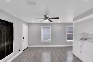 2013 Birdell St, Fort Worth, TX 76105 - Photo 8