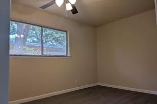 829 Joanna Dr, Hurst, TX 76053 - Photo 6