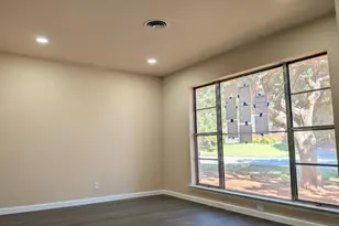 829 Joanna Dr, Hurst, TX 76053 - Photo 2