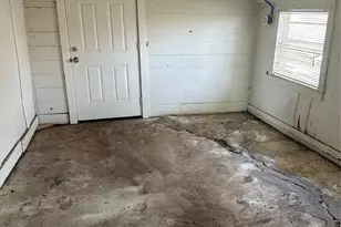 713 Wright Ct, Granbury, TX 76048 - Photo 12