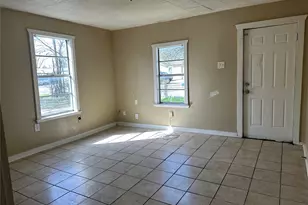 713 Wright Ct, Granbury, TX 76048 - Photo 8