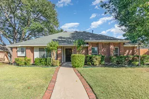 2015 Robin Hill Ln, Carrollton, TX 75007 - Photo 6