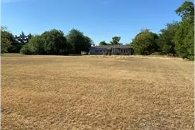 401 S Gardner Street, Whitewright, TX 75491 - Photo 4