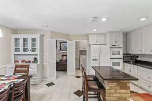 3405 Scenic Hills Dr, Bedford, TX 76021 - Photo 16