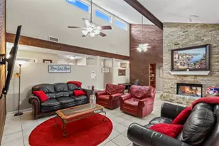 3405 Scenic Hills Dr, Bedford, TX 76021 - Photo 4