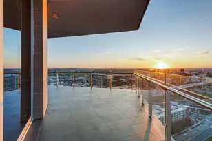 3130 N Harwood St, Dallas, TX 75201 - Photo 22