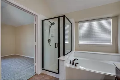 7927 Fox Chase Drive, Arlington, TX 76001 - Photo 14