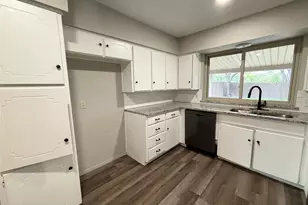 8229 Pearl St, North Richland Hills, TX 76180 - Photo 10