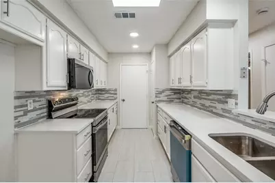 8940 Thompson Circle, Frisco, TX 75033 - Photo 8