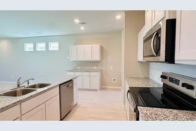 3024 Pecan Farm Lane, Fort Worth, TX 76140 - Photo 4