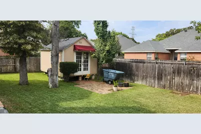 809 Forest Hollow Drive, Hurst, TX 76053 - Photo 34