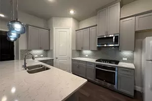 2200 Zenith Ave, Flower Mound, TX 75028 - Photo 4