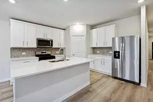 2221 Horseshoe Ln, Dallas, TX 75159 - Photo 4