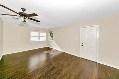 1818 Hillcrest Drive, Irving, TX 75062 - Photo 20