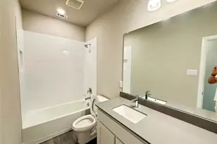 3476 Evergreen Wy, Grand Prairie, TX 76065 - Photo 16