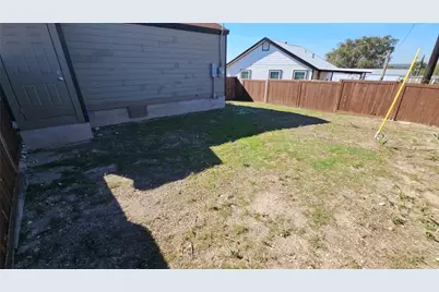 111 W Morning Dove Drive, Azle, TX 76020 - Photo 10