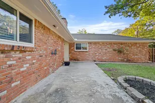 11045 Carissa Dr, Dallas, TX 75218 - Photo 36