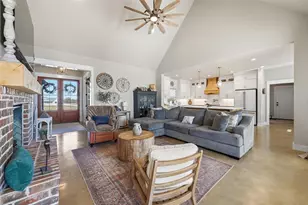 350 Rolling Rnch Blvd, Alvord, TX 76225 - Photo 8