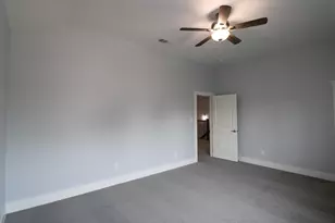 2055 Angelina Dr, Dallas, TX 75212 - Photo 18