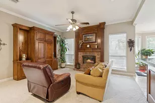 1625 Oak Creek Dr, Hurst, TX 76054 - Photo 8