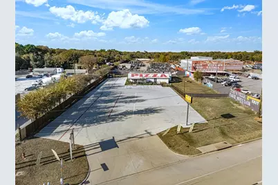 9805 Jacksboro Highway, Fort Worth, TX 76135 - Photo 8