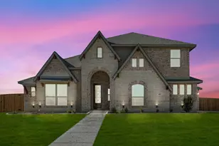 403 Crystal Lk Ln, Red Oak, TX 75154 - Photo 2