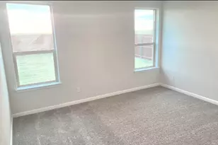 109 Trinity St, Grandview, TX 76050 - Photo 6