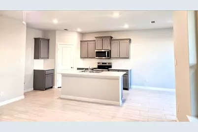 109 Trinity Street, Grandview, TX 76050 - Photo 4