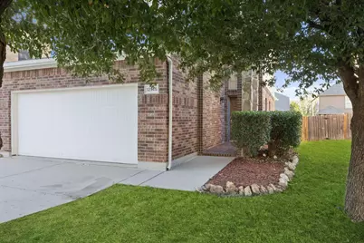 12145 Walden Wood Drive, Fort Worth, TX 76244 - Photo 30