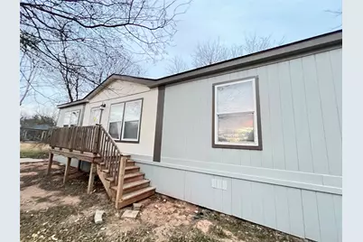 197 E Sweden Street, Walnut Springs, TX 76690 - Photo 1