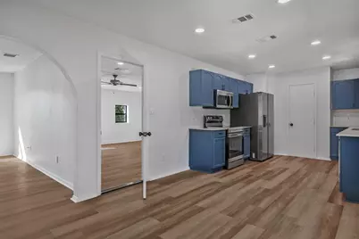 7002 Troy Glen Drive, Dallas, TX 75241 - Photo 14