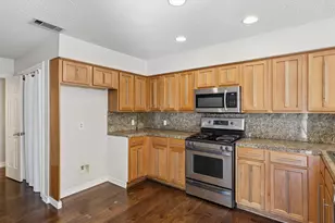 404 Sheridan Trail, Irving, TX 75063 - Photo 10