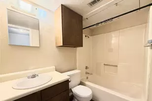 2526 W Prairie St, Denton, TX 76201 - Photo 6