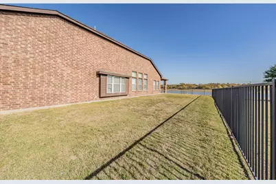 8100 Laurel Oak Drive, Fort Worth, TX 76131 - Photo 30