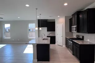 125 Medina Ln, Rhome, TX 76078 - Photo 4