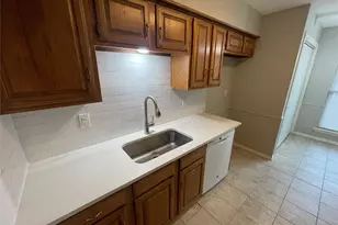 2022 Chalfont Dr, Carrollton, TX 75007 - Photo 18