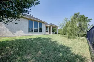 1071 Cabinside Dr, Roanoke, TX 76262 - Photo 6