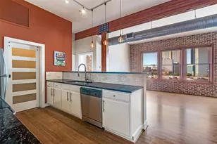 2502 Live Oak St, Dallas, TX 75204 - Photo 16