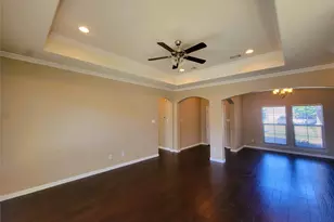 621 Marybeth Dr, Burleson, TX 76028 - Photo 4