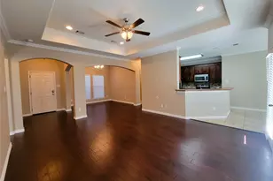 621 Marybeth Dr, Burleson, TX 76028 - Photo 8