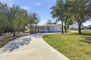 907 Mojave Trail, Granbury, TX 76048 - Photo 2