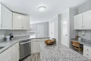 907 Mojave Trail, Granbury, TX 76048 - Photo 12