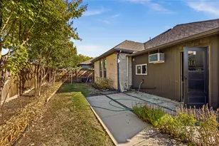 109 Thackery Rd, Garland, TX 75043 - Photo 22