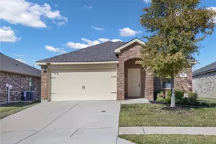 910 Amber St, Princeton, TX 75407 - Photo 2