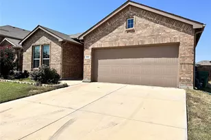 304 Cypress Crk Ln, Denton, TX 76210 - Photo 2