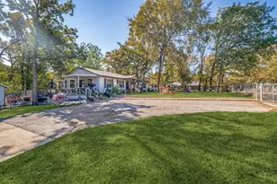 630 Cedarcrest Dr, Tool, TX 75143 - Photo 24