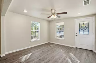 2421 Johnson St, Fort Worth, TX 76105 - Photo 4