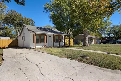 8232 Redonda Street, White Settlement, TX 76108 - Photo 4